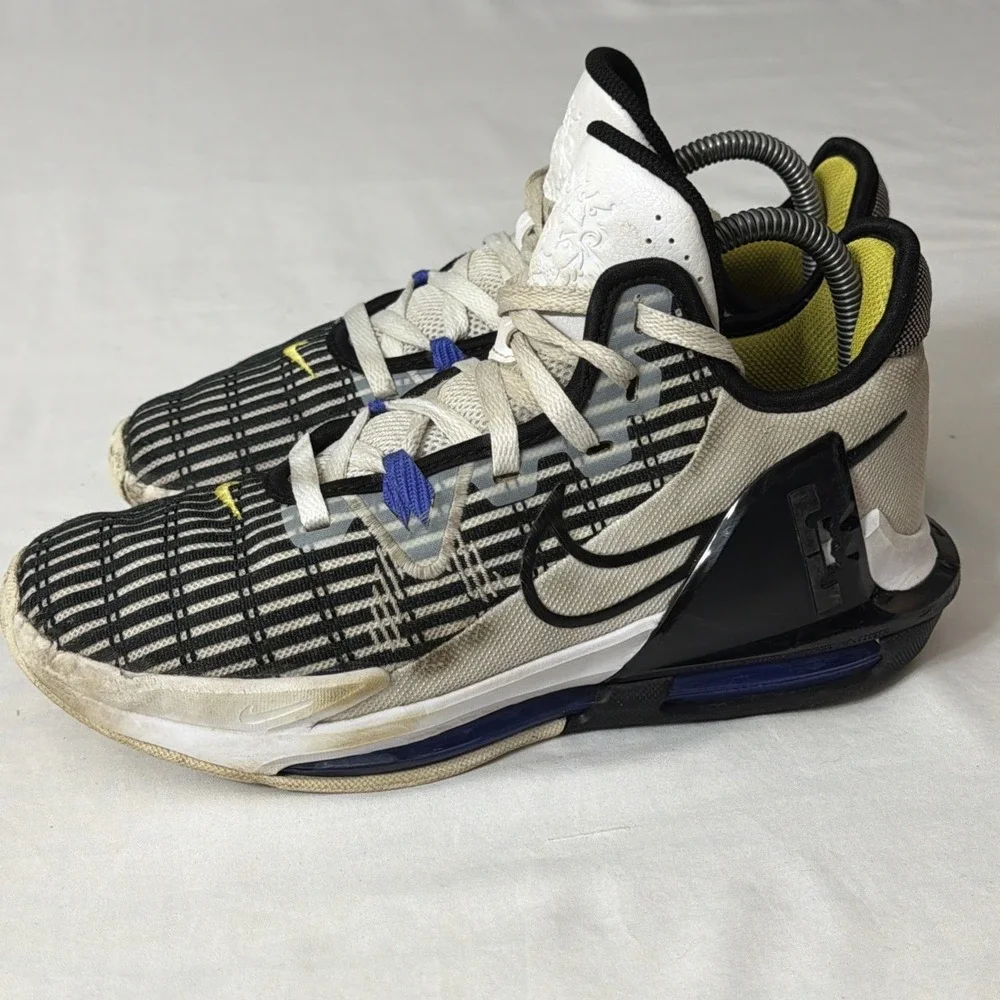 Nike LeBron Witness 6 'White Persian Violet' Men's Basketball CZ4052-100‎ Size 7
